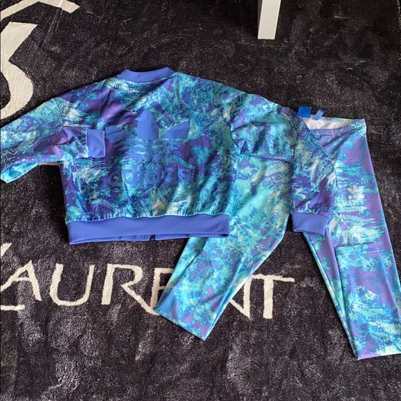 Adidas track suit - Picture 2 of 2